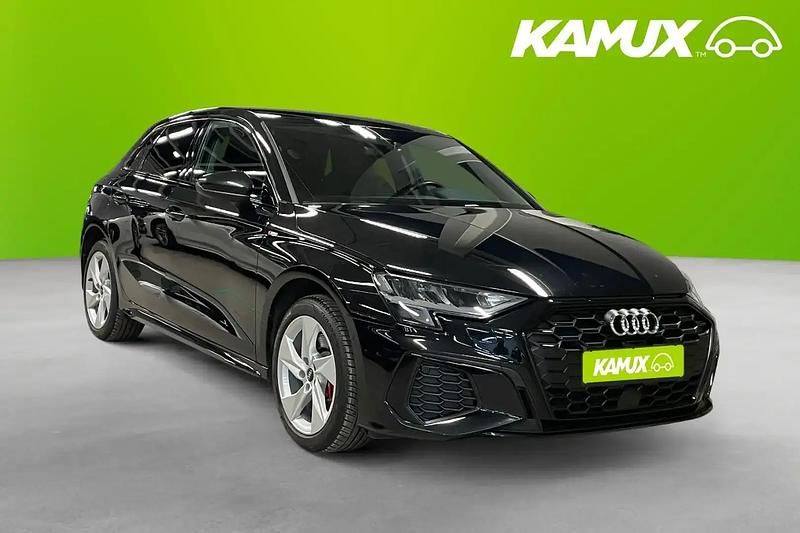 Begagnad Audi A3 e-tron Comfort 245 HK (180 kW) 2023 Svart Halvkombi