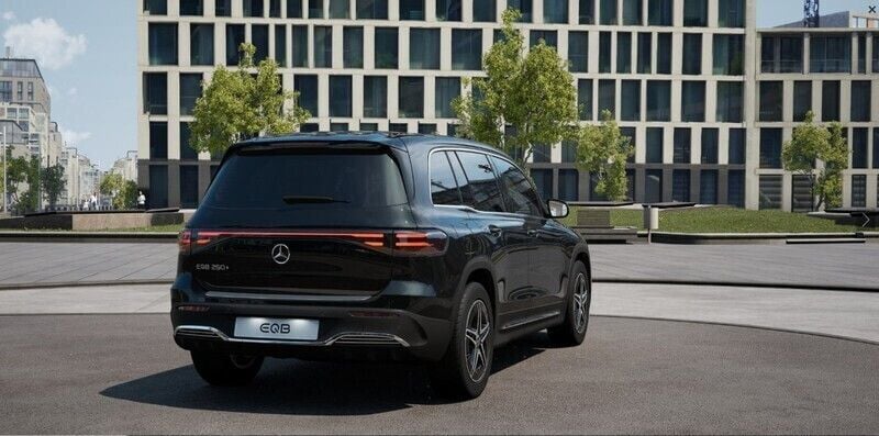 Ny Mercedes EQB250+ 139 kW (190 HK) 2025 SUV