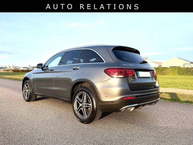 Begagnad Mercedes GLC300e AMG 334 HK (245 kW) 2021 Mörk grå selenitgrå metallic SUV