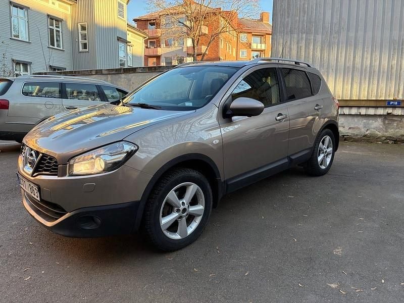 Begagnad 2012 Nissan Qashqai SUV | 63 500 kr (Superpris) - Bild 1/4