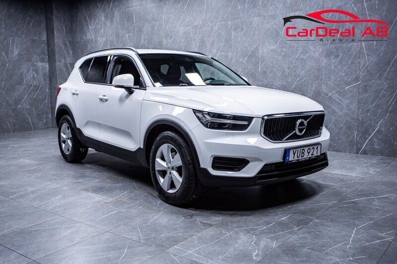 Vit Begagnad 2018 Volvo XC40 Business Edition SUV | 219 800 kr (Marknadspris) - Bild 1/4