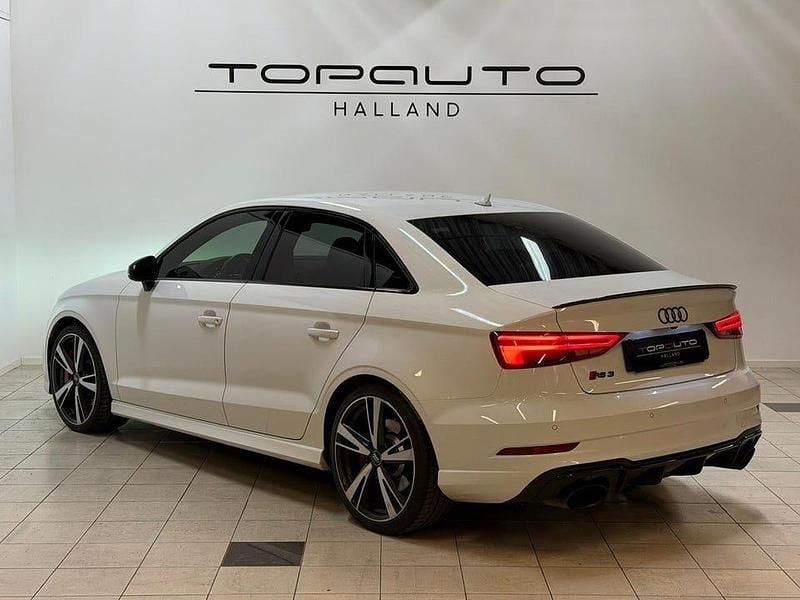 Begagnad Audi RS3 400 HK (294 kW) 2018 Vit Sedan