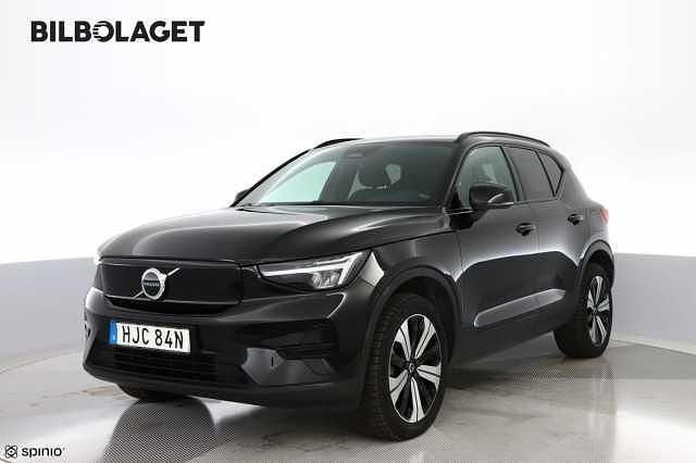 Svart Begagnad 2022 Volvo XC40 Core SUV | 324 800 kr - Bild 1/4