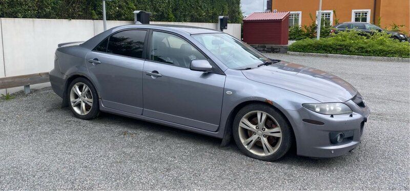 Grå Begagnad 2006 Mazda 6 Sedan | 12 000 kr (Bra pris) - Bild 1/4