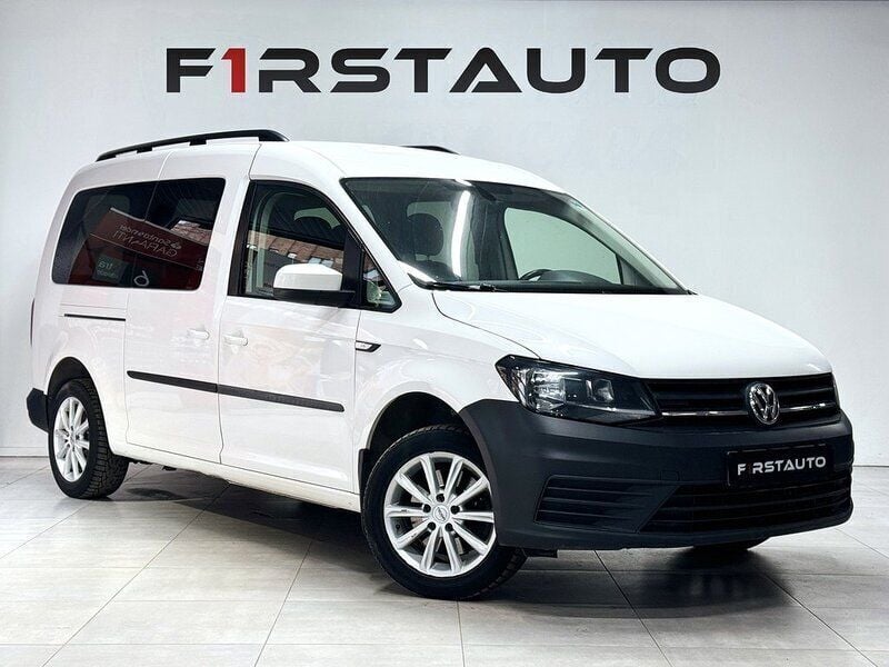 Vit Begagnad 2018 VW Caddy Maxi Life Life Minibuss | 154 900 kr (Marknadspris) - Bild 1/4