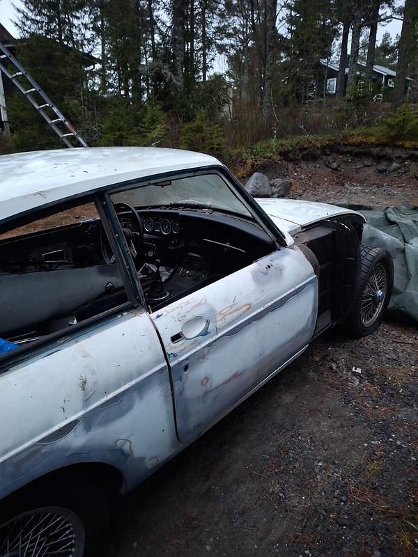 Begagnad MG B GT 96 HK (70 kW) 1972 Sportkupé