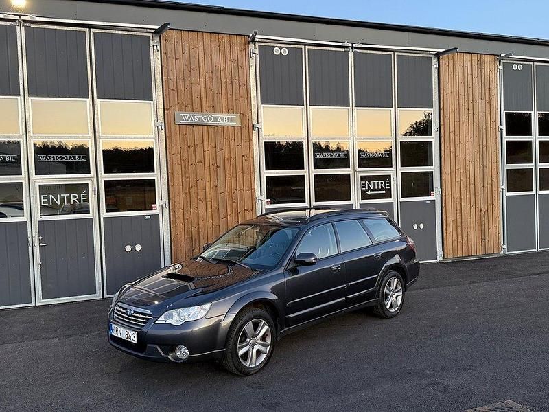 Mörkgrå Begagnad 2008 Subaru Outback SUV | 37 500 kr (Bra pris) - Bild 1/4