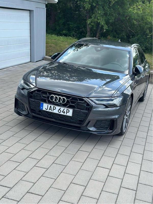 Grå Begagnad 2024 Audi A6 S-Line Kombi | 600 000 kr (Dyr) - Bild 1/4