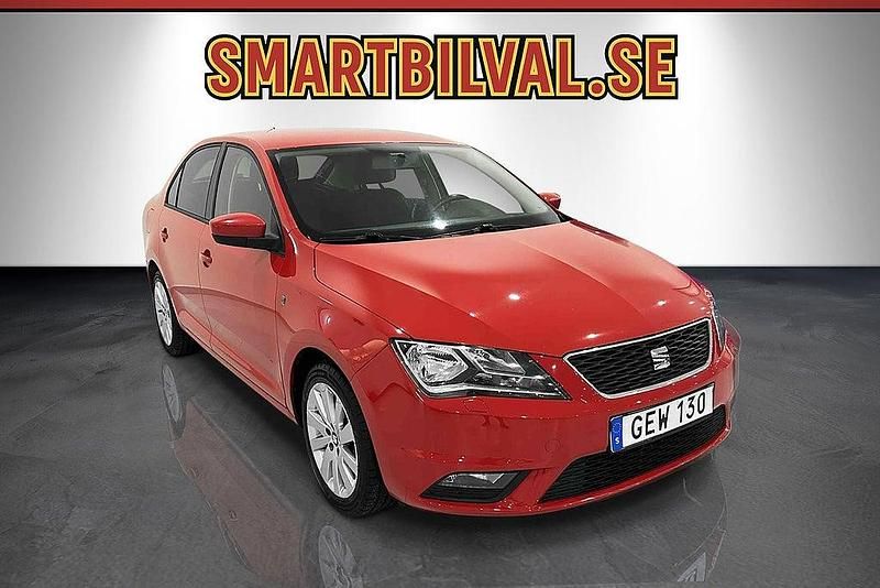 Röd Begagnad 2014 Seat Toledo Halvkombi | 59 900 kr - Bild 1/4