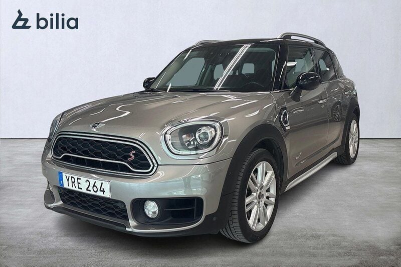 Grå (melting silver met) Begagnad 2017 Mini Countryman SUV | 189 900 kr - Bild 1/3