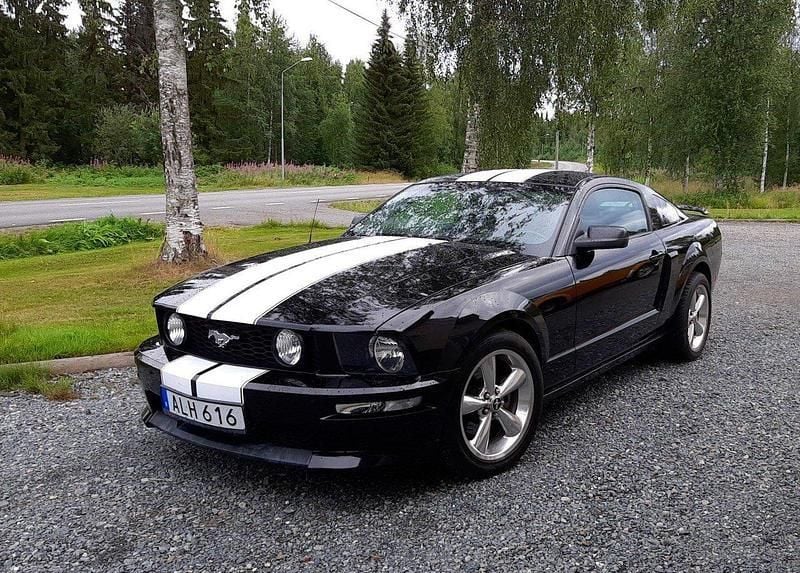 Svart Begagnad 2007 Ford Mustang GT Sportkupé | 185 000 kr (Marknadspris) - Bild 1/1