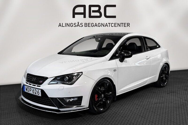 Vit Begagnad 2017 Cupra Ibiza Halvkombi | 149 000 kr - Bild 1/4