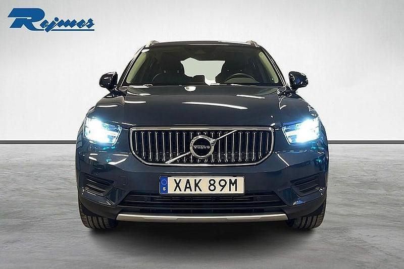 Begagnad Volvo XC40 Inscription 261 HK (191 kW) 2021 Mörkblå SUV