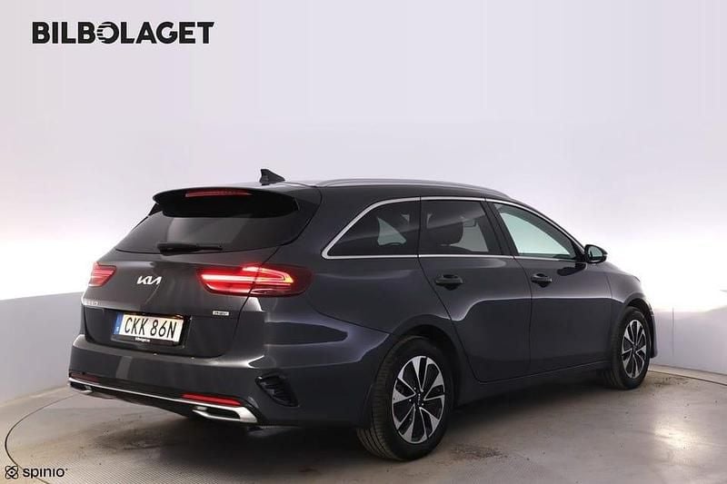 Begagnad Kia Ceed Sportswagon 141 HK (103 kW) 2023 Grå Kombi