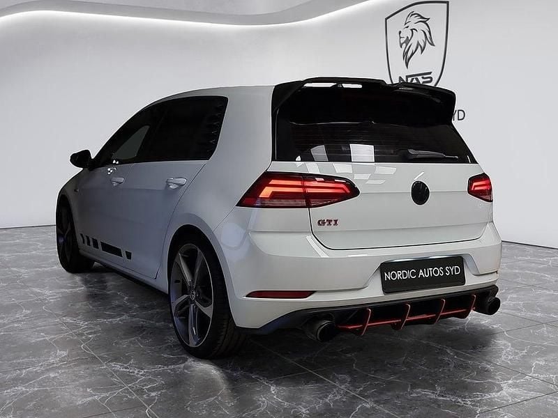 Begagnad VW Golf VII GTI 245 HK (180 kW) 2017 Vit Halvkombi