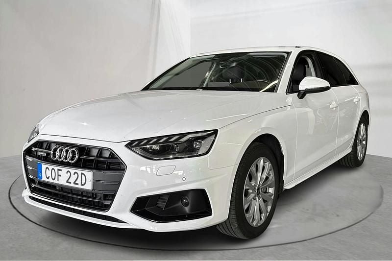 Vit Begagnad 2022 Audi A4 Proline Sedan | 250 000 kr (Marknadspris) - Bild 1/4
