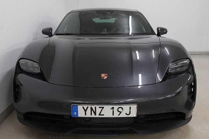 Begagnad Porsche Taycan 4S Sport 439 kW (598 HK) 2020 Mörkgrå Sedan