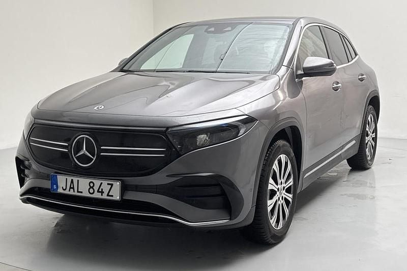Begagnad 2024 Mercedes EQA250+ AMG SUV | 415 000 kr (Marknadspris) - Bild 1/4