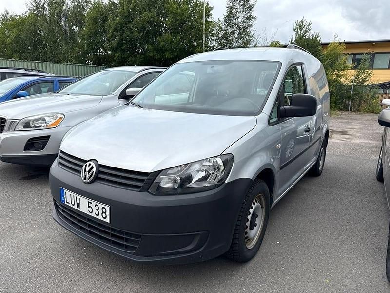 Silver Begagnad 2012 VW Caddy Minibuss | 89 900 kr (Lite dyr) - Bild 1/4