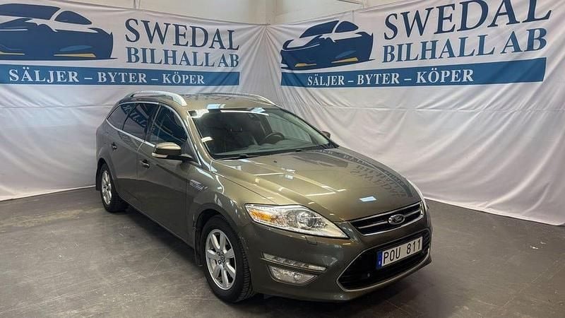 Grön Begagnad 2012 Ford Mondeo Business Edition Kombi | 59 800 kr (Marknadspris) - Bild 1/4