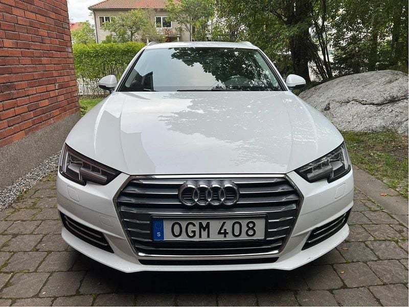 Vit Begagnad 2017 Audi A4 Sport Kombi | 150 000 kr (Bra pris) - Bild 1/4