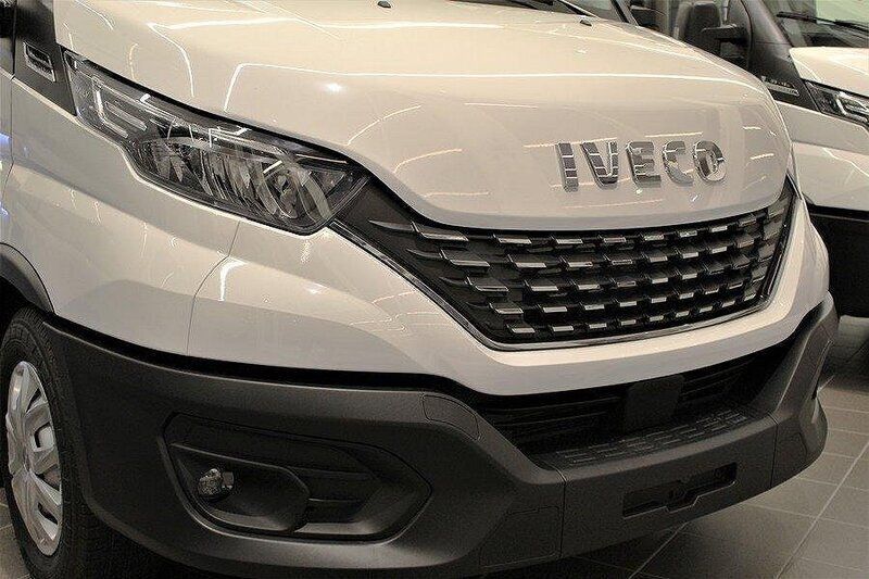 Begagnad Iveco Daily 100 HK (73 kW) 2021 Vit