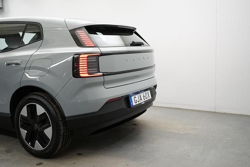 Begagnad Volvo EX30 Single Motor 202 kW (275 HK) 2024 Grå SUV