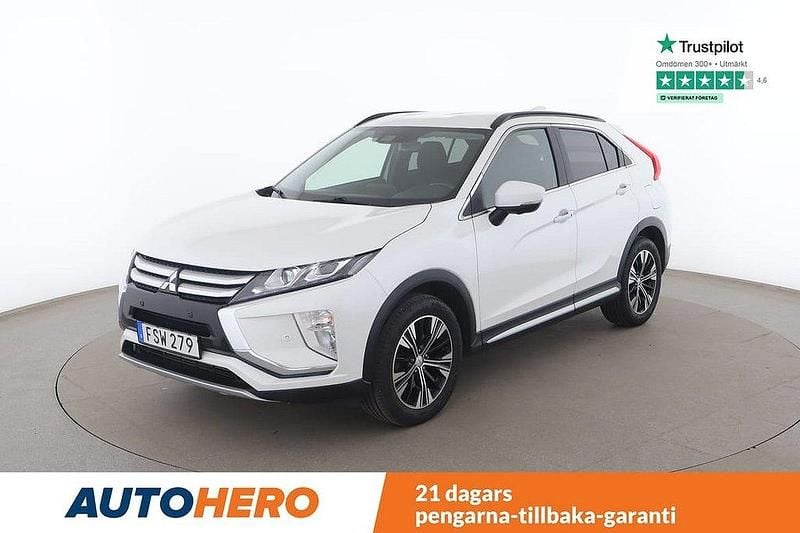 Vit Begagnad 2018 Mitsubishi Eclipse Cross Comfort Edition SUV | 137 000 kr (Marknadspris) - Bild 1/4