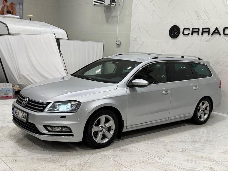 Begagnad VW Passat R-line 170 HK (125 kW) 2014 Silver Kombi