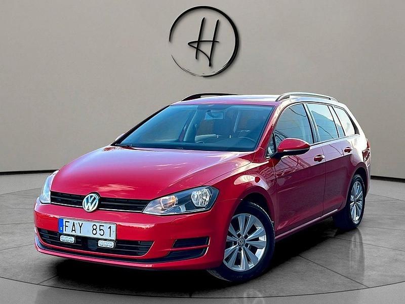 Röd Begagnad 2013 VW Golf VII Kombi | 105 000 kr (Dyr) - Bild 1/4