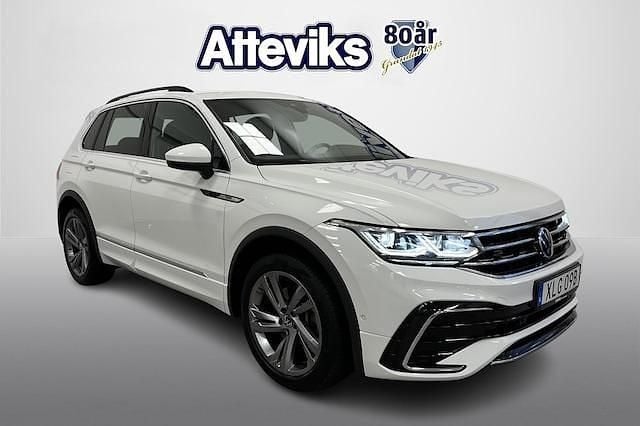 Vit Begagnad 2021 VW Tiguan R-line SUV | 399 500 kr (Dyr) - Bild 1/4