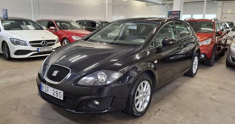 Svart Begagnad 2010 Seat Leon Style Halvkombi | 50 000 kr - Bild 1/4