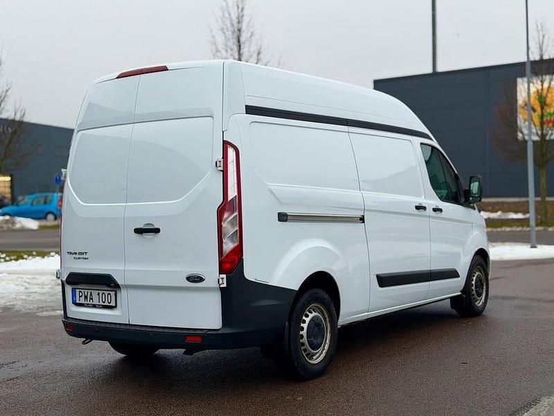 Begagnad Ford Transit Custom 125 HK (91 kW) 2015 Vit Sedan