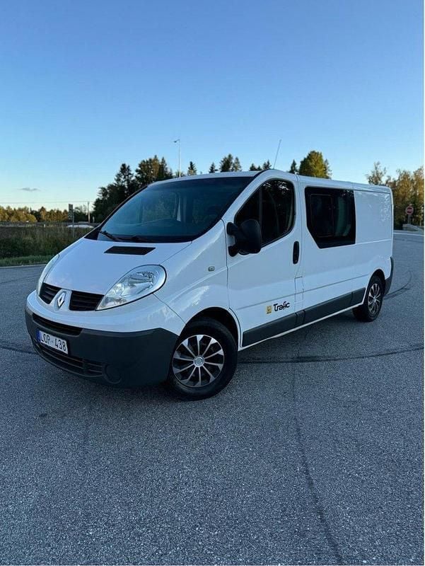 Vit Begagnad 2011 Renault Trafic Van | 57 900 kr (Marknadspris) - Bild 1/4