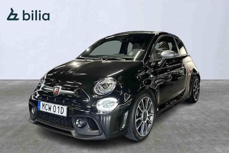 Svart Begagnad 2022 Abarth 595C Cab | 249 900 kr - Bild 1/1