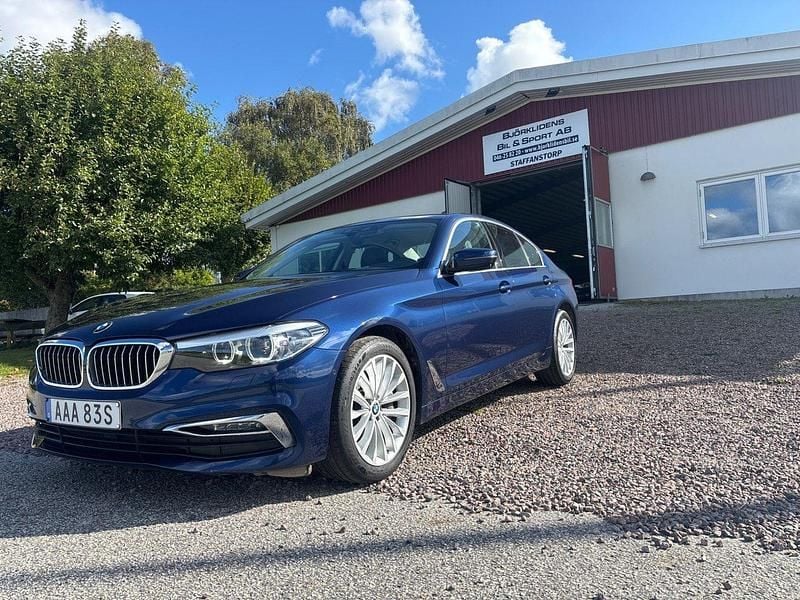 Blå Begagnad 2020 BMW 540 Luxury Line Sedan | 449 000 kr (Marknadspris) - Bild 1/4
