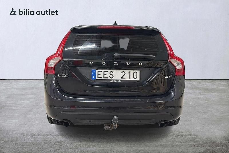Begagnad Volvo V60 Summum 180 HK (132 kW) 2011 Svart Kombi
