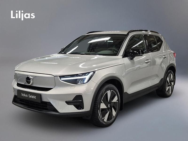 Begagnad Volvo XC40 Core 188 kW (256 HK) 2024 Silver SUV