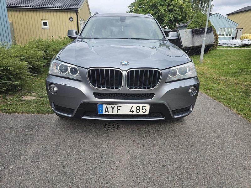Grå Begagnad 2014 BMW X3 SUV | 153 000 kr (Bra pris) - Bild 1/4