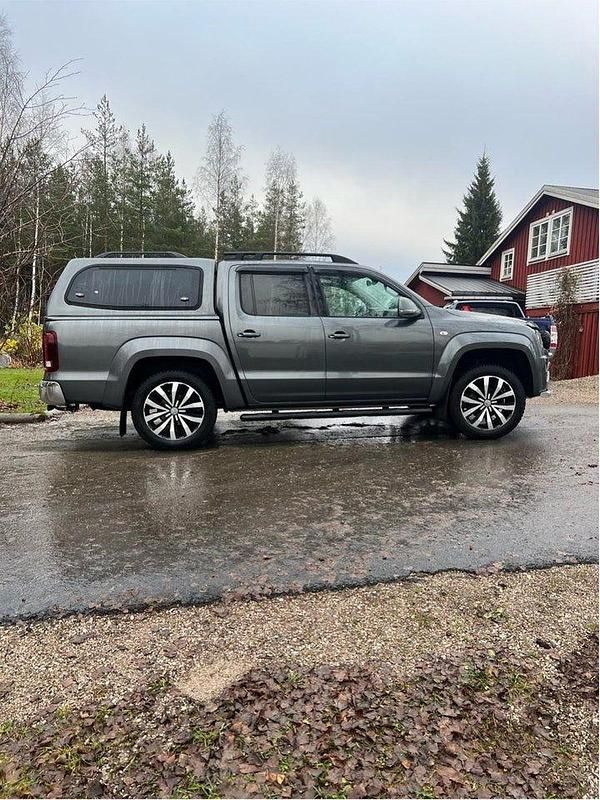 Begagnad 2017 VW Amarok Highline Pickup | 295 000 kr (Marknadspris) - Bild 1/4