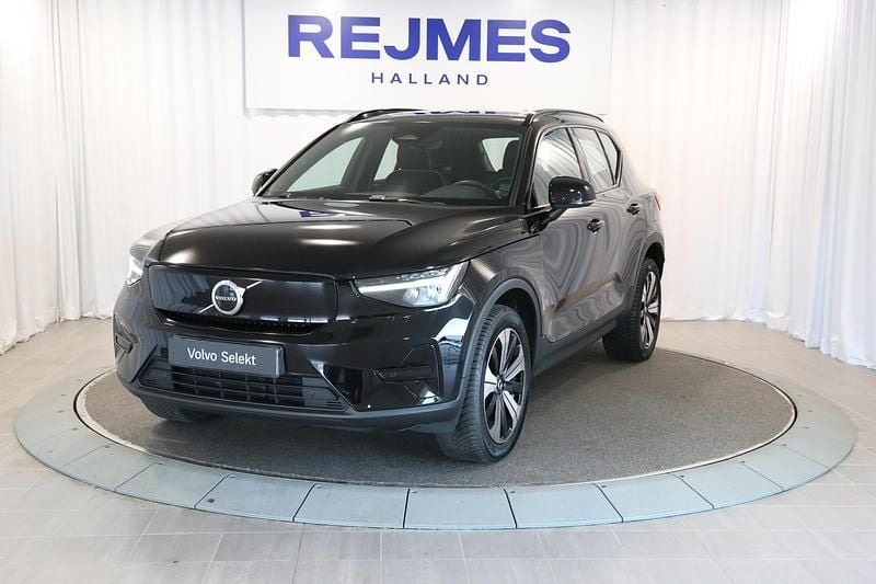 Begagnad Volvo XC40 Single Motor 175 kW (238 HK) 2022 Svart SUV
