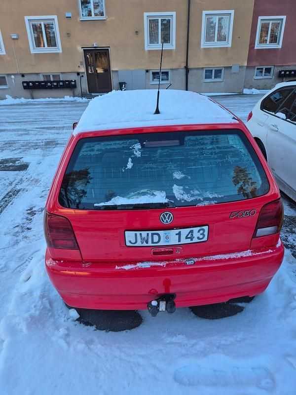 Begagnad VW Polo 75 HK (55 kW) 1999 Halvkombi