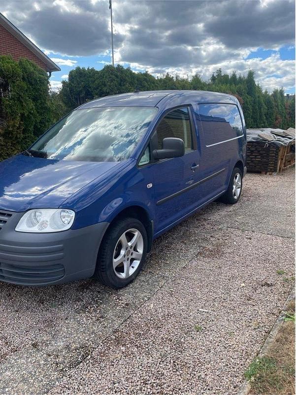 Blå Begagnad 2010 VW Caddy Maxi Minibuss | 46 000 kr (Superpris) - Bild 1/1