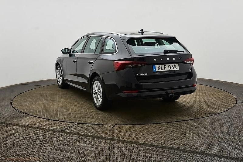 Begagnad Skoda Octavia Style 150 HK (110 kW) 2024 Svart Kombi