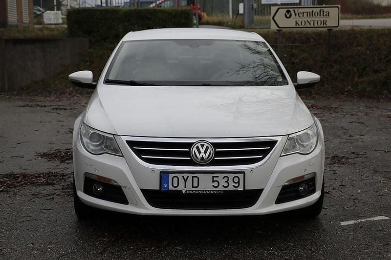 Begagnad VW Passat 170 HK (125 kW) 2011 Vit