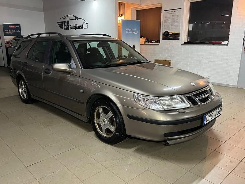 Brun Begagnad 2004 Saab 9-5 Vector Kombi | 16 900 kr (Marknadspris) - Bild 1/4