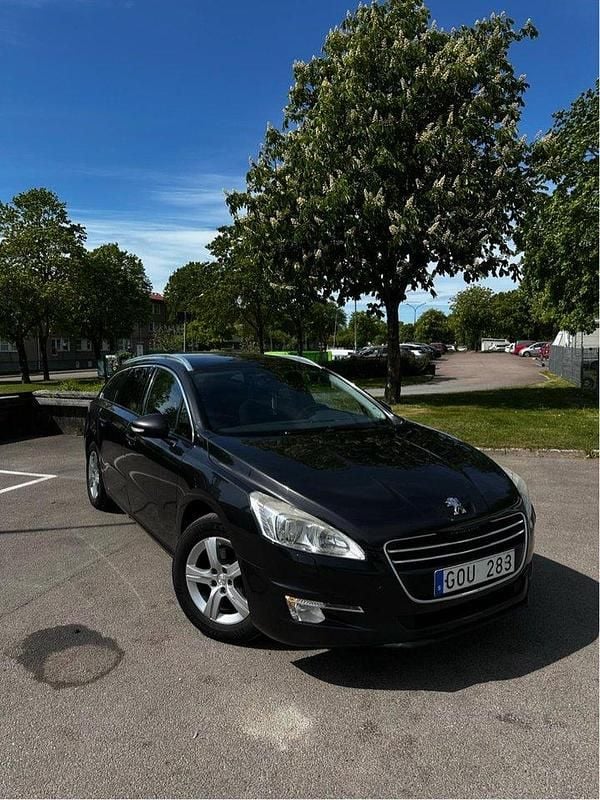 Grå Begagnad 2012 Peugeot 508 Kombi | 39 900 kr (Marknadspris) - Bild 1/4