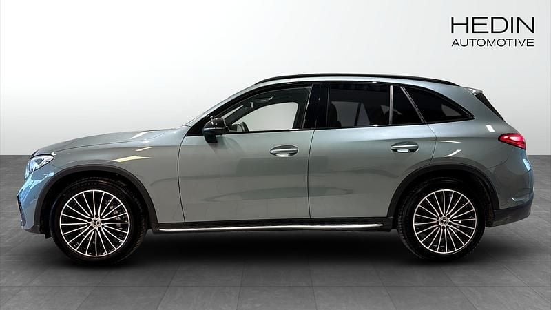 Begagnad Mercedes GLC220 AMG line 197 HK (144 kW) 2025 Grön Kombi