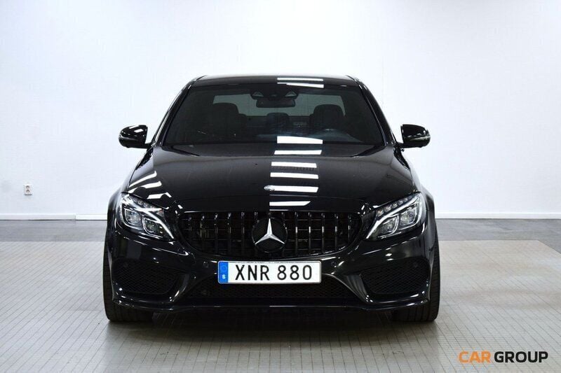 Svart Begagnad 2017 Mercedes C43 AMG AMG line Sedan | 424 900 kr (Marknadspris) - Bild 1/4