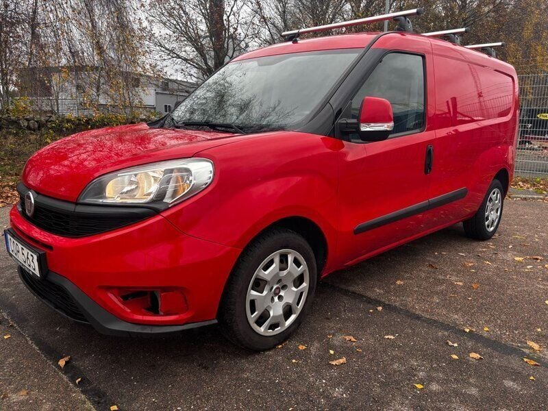 Grå Begagnad 2016 Fiat Doblò Minibuss | 63 000 kr - Bild 1/4